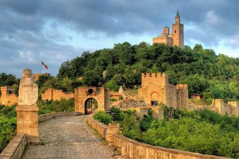 Cetatea Tsarevets, Veliko Tărnovo » Ghid Turistic Audio